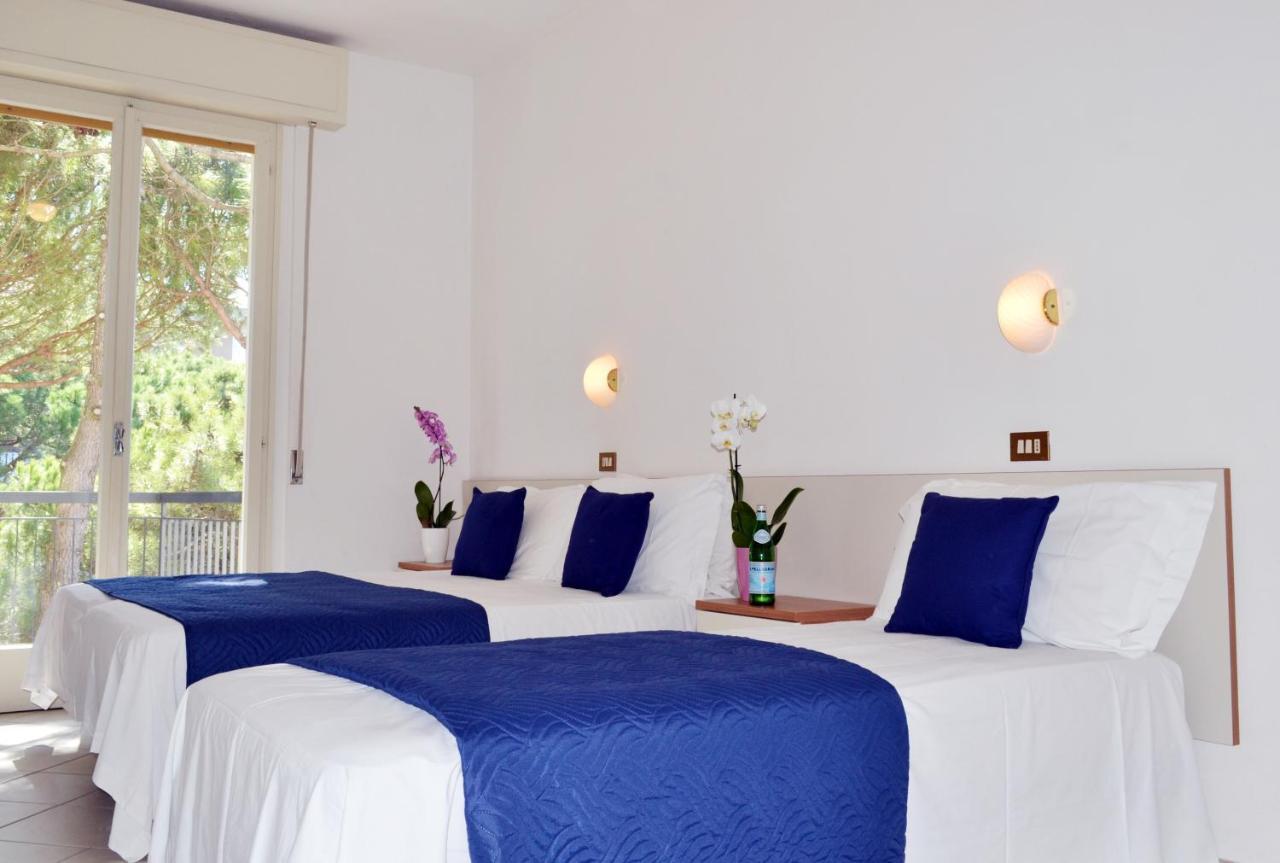 Hotel Elefantino Grey - Free Breakfast & Brunch Until 13-00 - Vicinissimi A Mirabilandia Milano Marittima Exterior foto