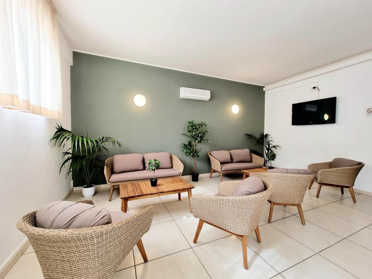 Hotel Elefantino Grey - Free Breakfast & Brunch Until 13-00 - Vicinissimi A Mirabilandia Milano Marittima Exterior foto